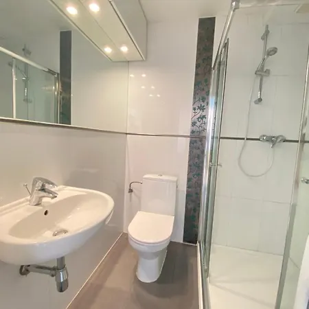 Apartment Kawalerka W Centrum Gdyni Z Osobna Kuchnia, 15 Min Spacerem Od Morza *