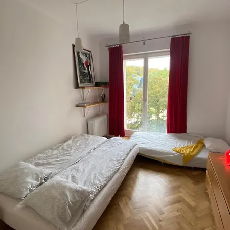 Kawalerka W Centrum Gdyni Z Osobna Kuchnia, 15 Min Spacerem Od Morza 아파트 그디니아